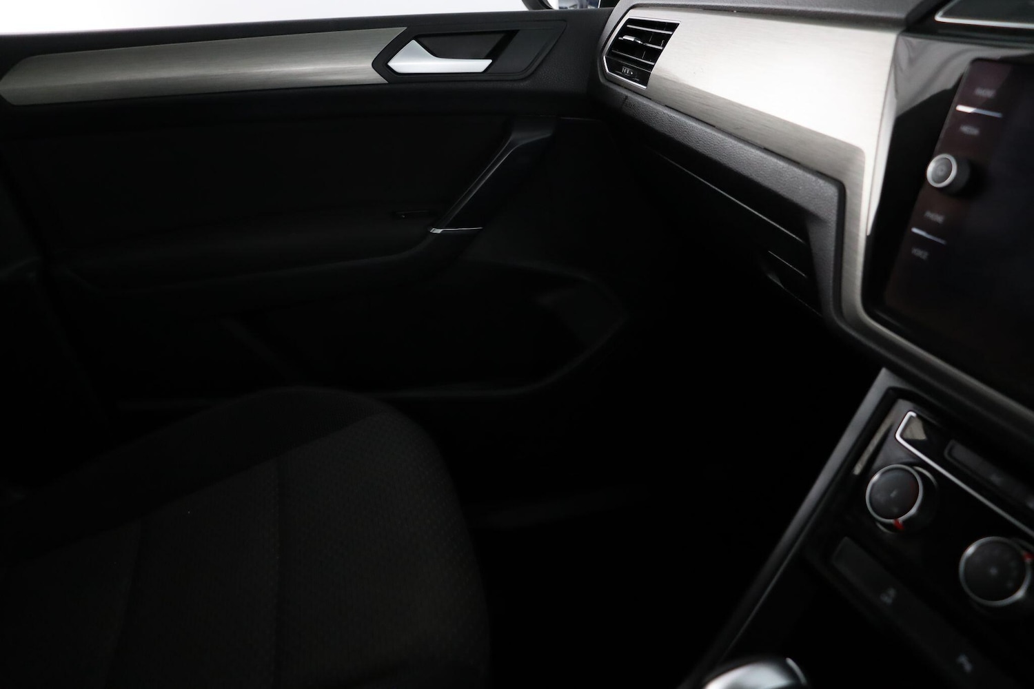 Used Volkswagen Touran 2020 for sale - 76912967: Photo 24