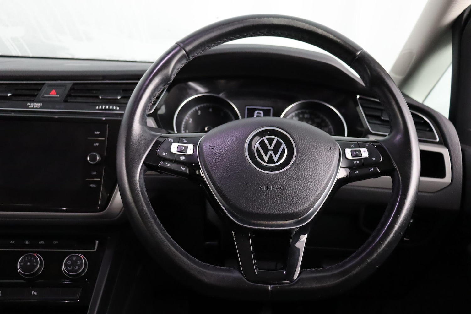 Used Volkswagen Touran 2020 for sale - 76912967: Photo 9