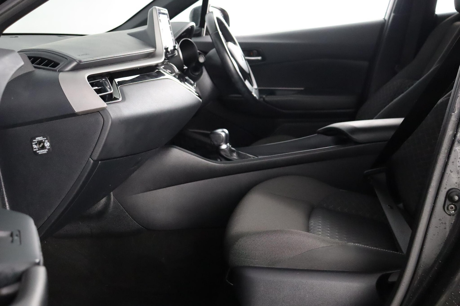 Used Toyota C-HR 2020 for sale - 76866231: Photo 12