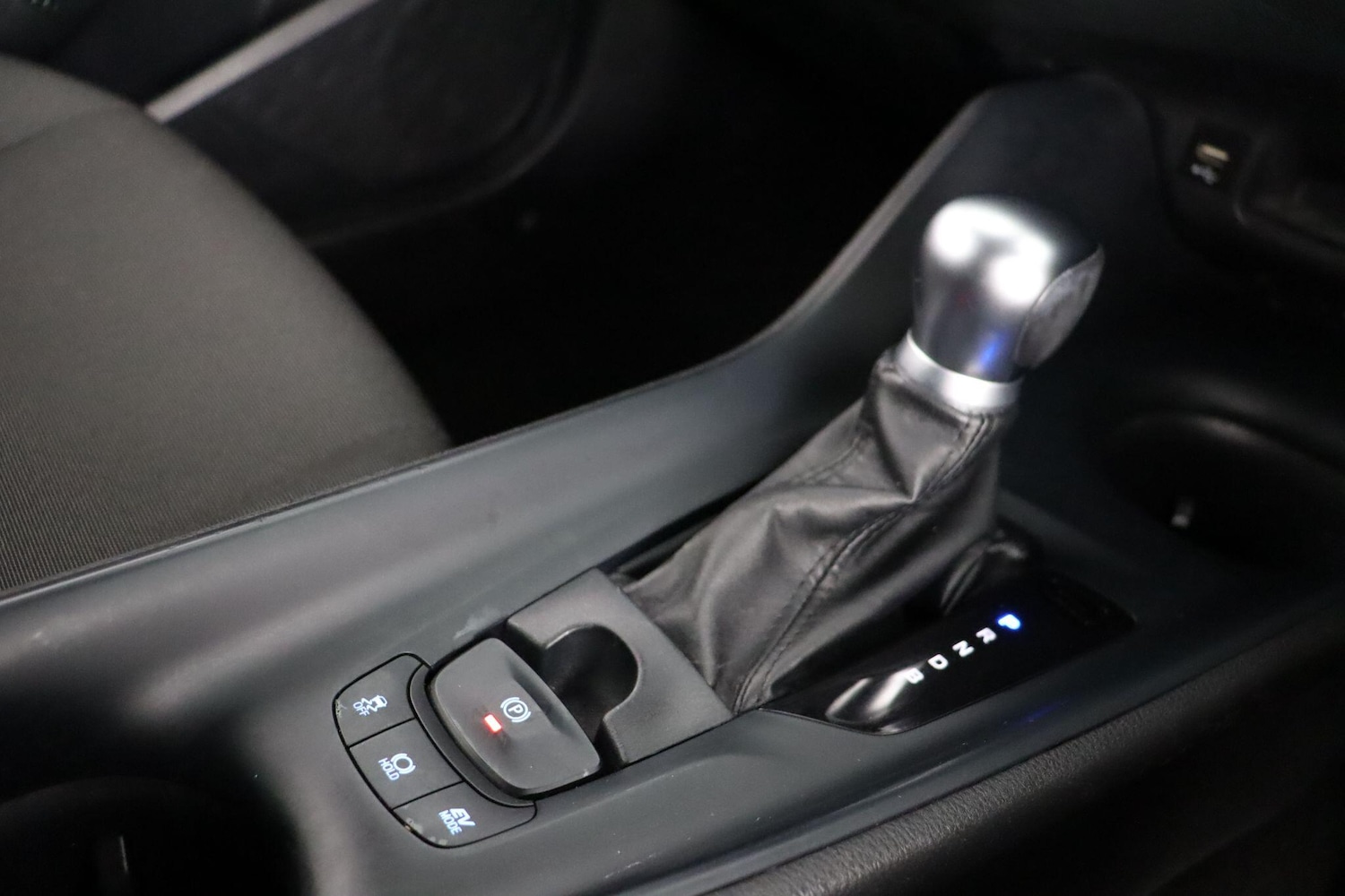 Used Toyota C-HR 2020 for sale - 76866231: Photo 16