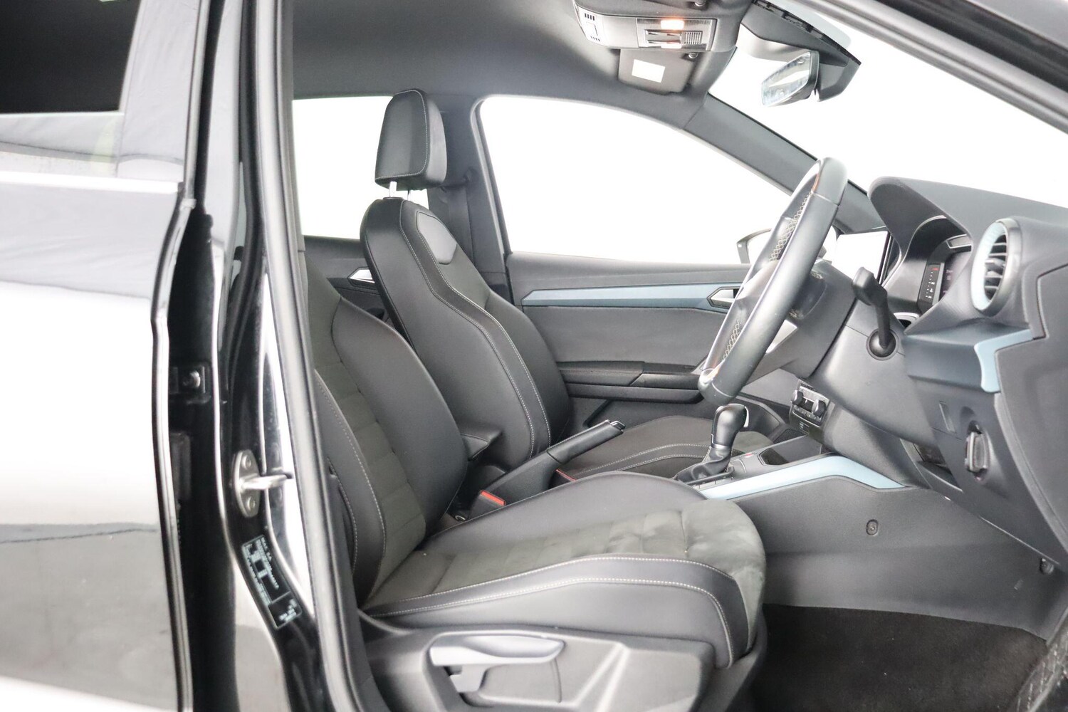 Used SEAT Arona 2023 for sale - 76572649: Photo 12