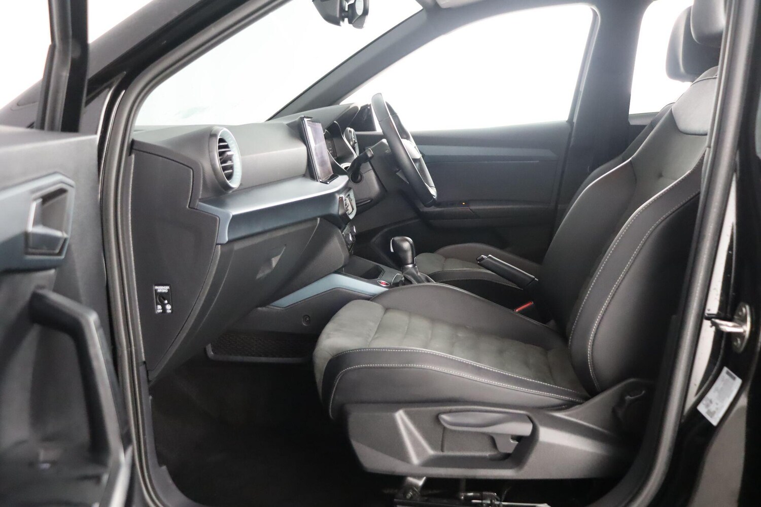 Used SEAT Arona 2023 for sale - 76572649: Photo 14