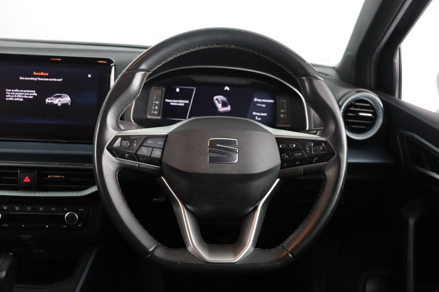 Used SEAT Arona 2023 for sale - 76572649: Photo 9