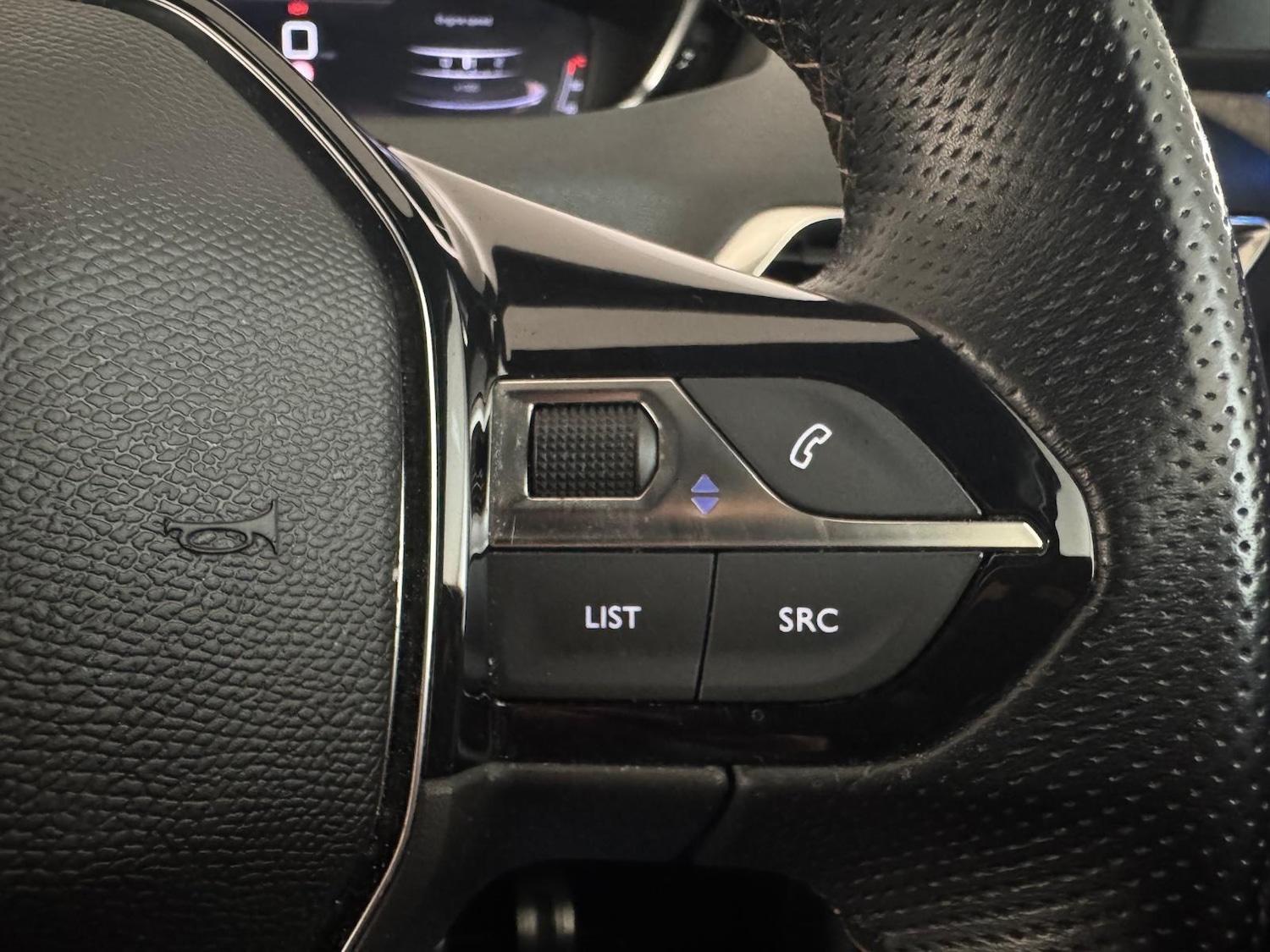 Used Peugeot 5008 2022 for sale - 76689670: Photo 14