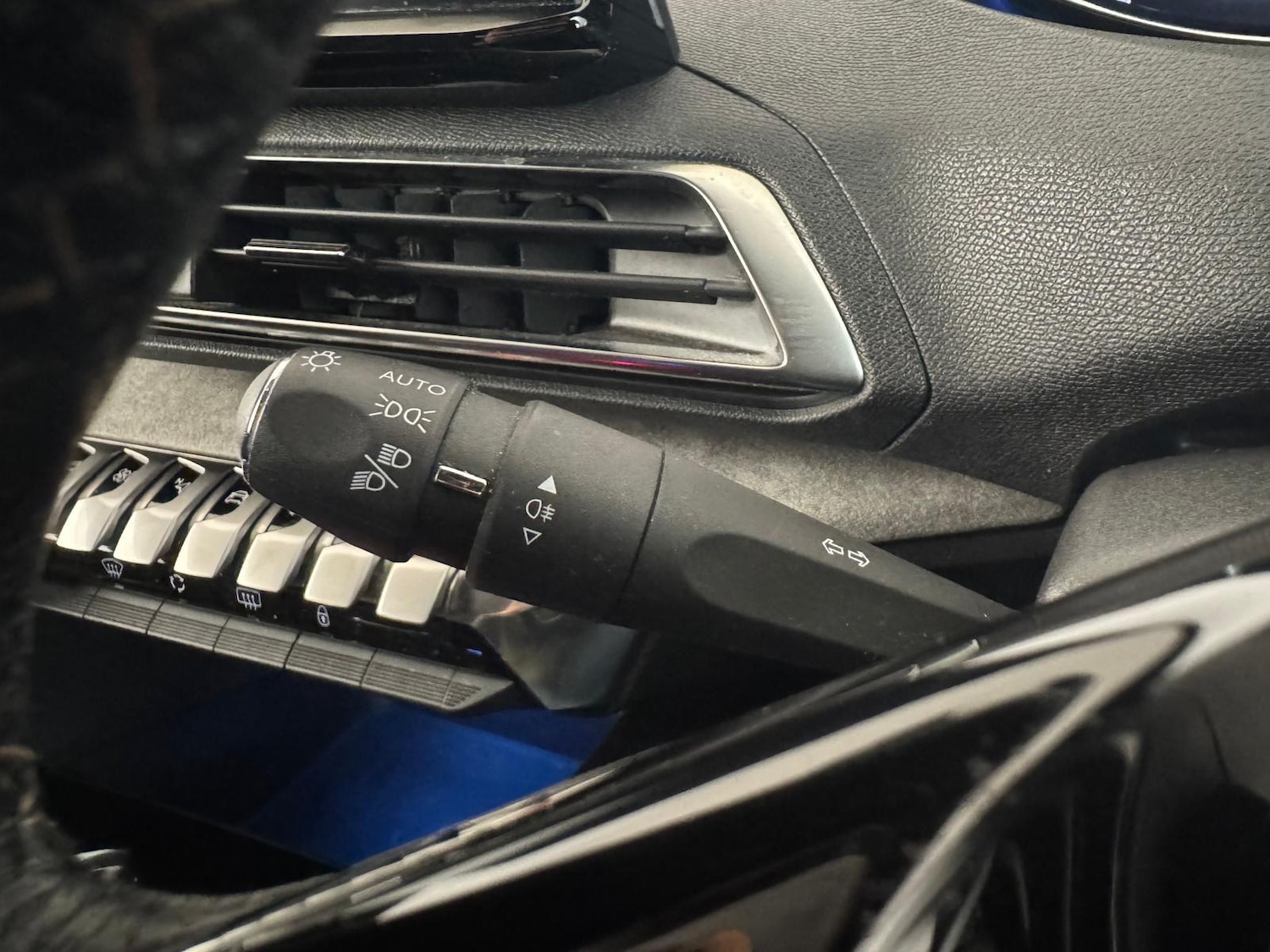 Used Peugeot 5008 2022 for sale - 76689670: Photo 42