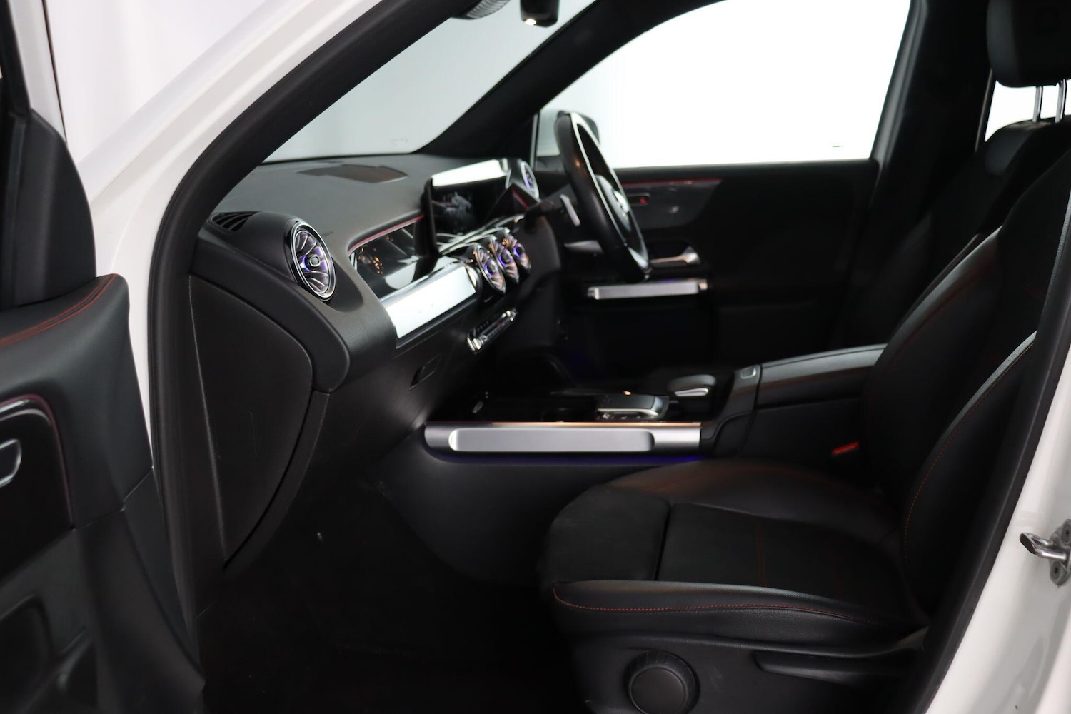 Used Mercedes-Benz GLB 2021 for sale - 77103615: Photo 14