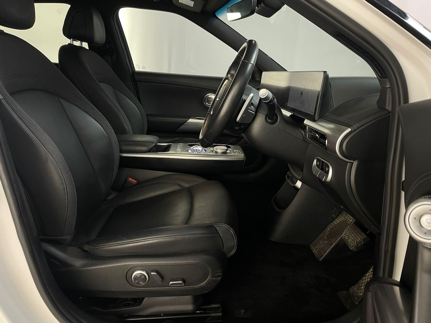Used Genesis GV60 2022 for sale - 76283612: Photo 11
