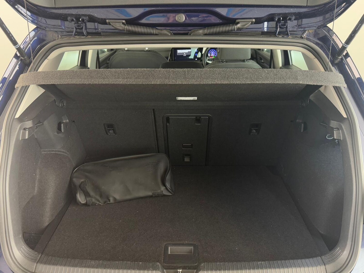 Vehicle 33