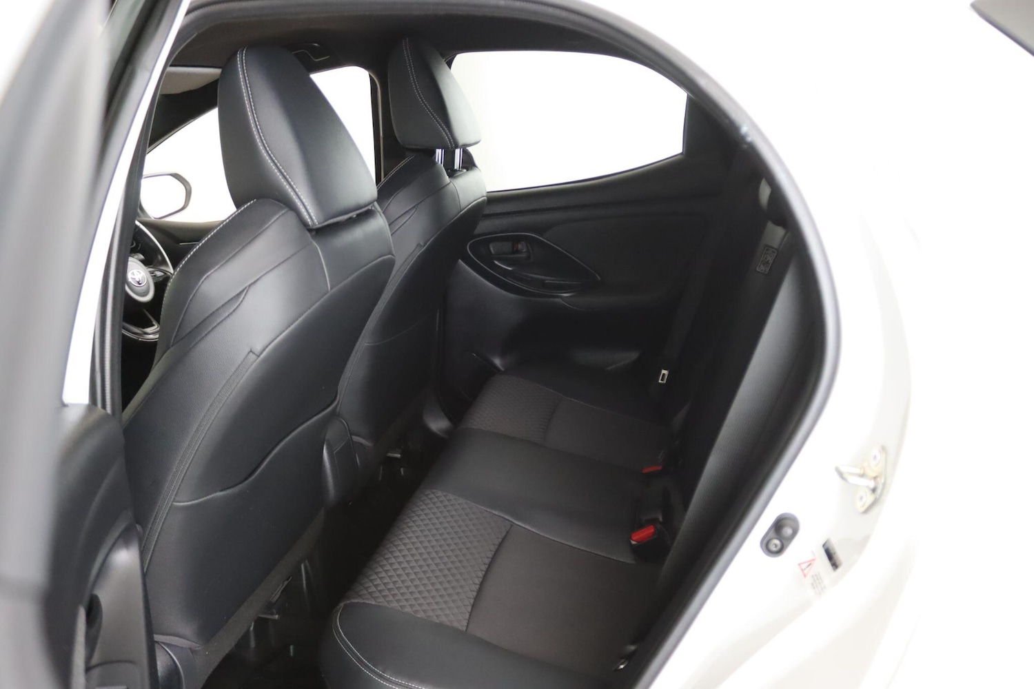 Used Toyota Yaris 2021 for sale - 76561975: Photo 12