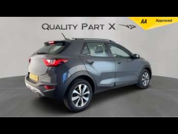 Used Kia Stonic 2023 for sale - 74081408: Photo