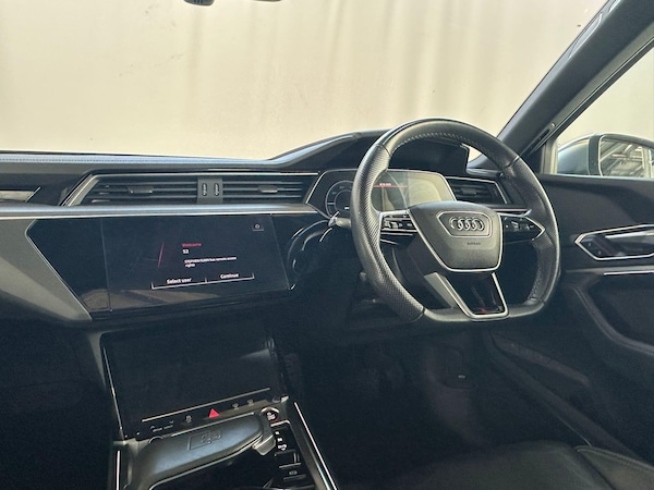 Used Audi e-tron S 2021 for sale - 76215191: Photo 10