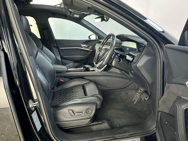 Used Audi e-tron S 2021 for sale - 76215191: Photo 11