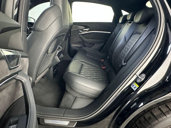 Used Audi e-tron S 2021 for sale - 76215191: Photo 15