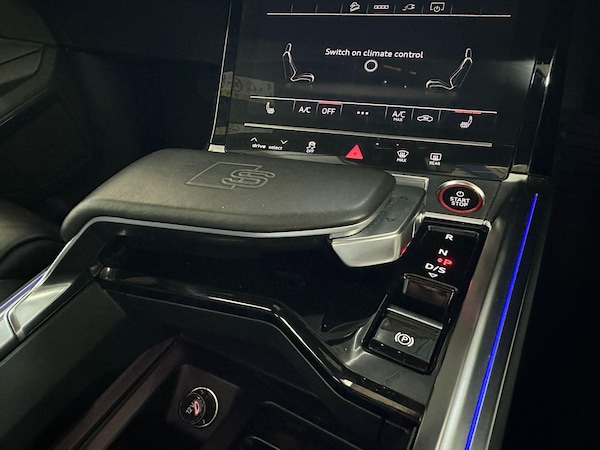Used Audi e-tron S 2021 for sale - 76215191: Photo 32