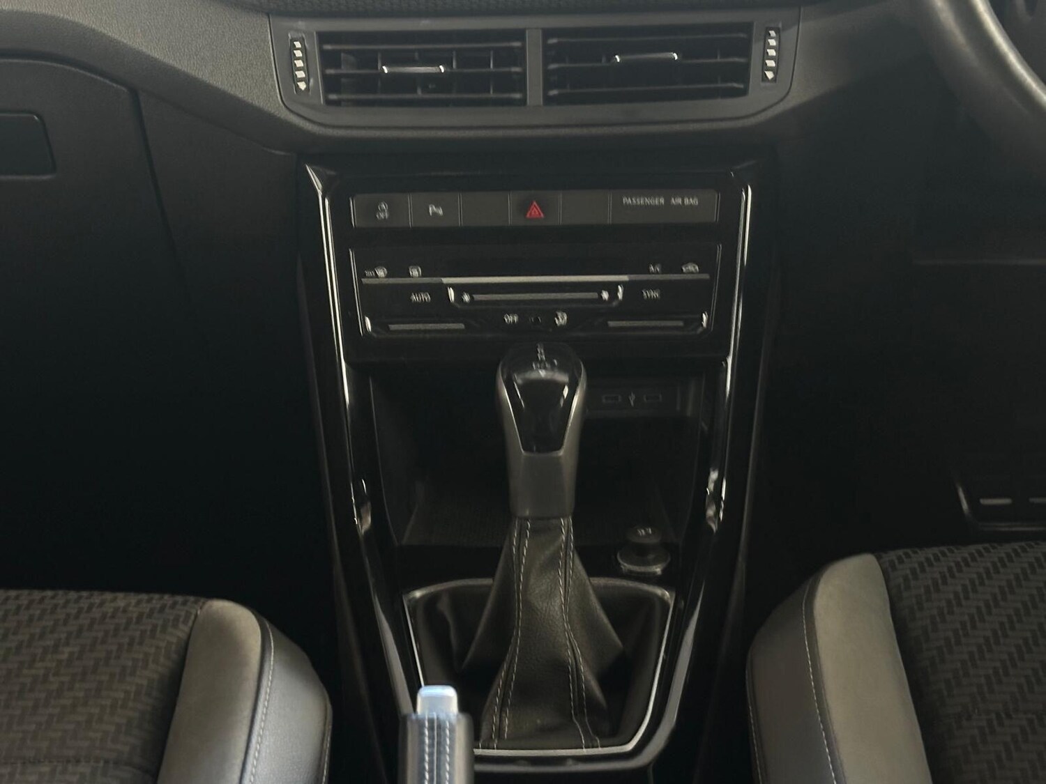 Used Volkswagen T-Cross 2022 for sale - 76000635: Photo 19