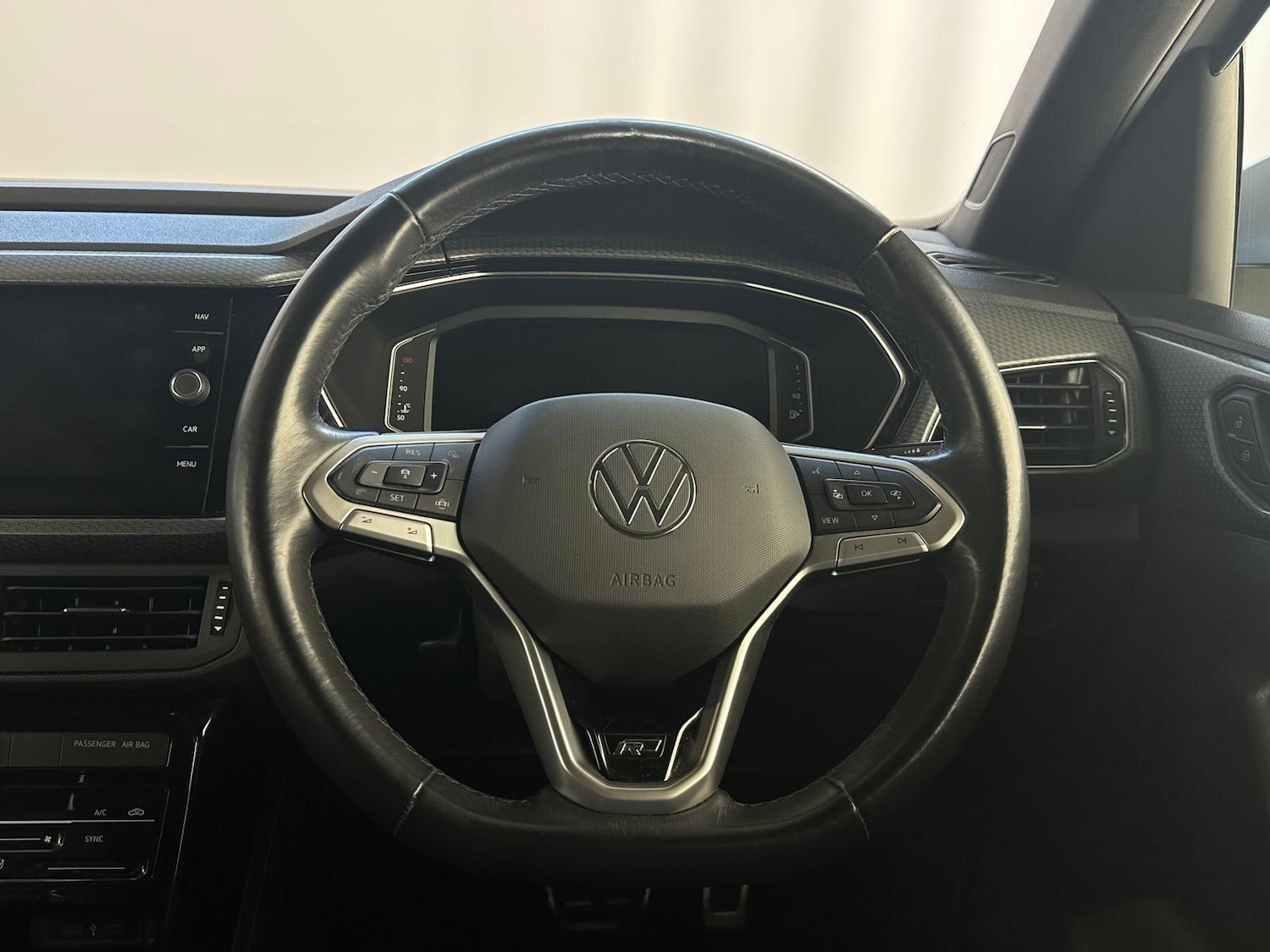 Used Volkswagen T-Cross 2022 for sale - 76000635: Photo 7