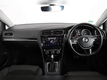Used Volkswagen Golf 2019 for sale - 79739021: Photo