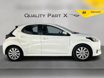 Used Toyota Yaris 2022 for sale - 75965896: Photo