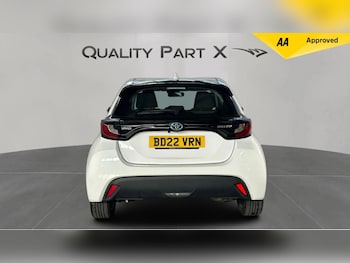 Used Toyota Yaris 2022 for sale - 75965896: Photo