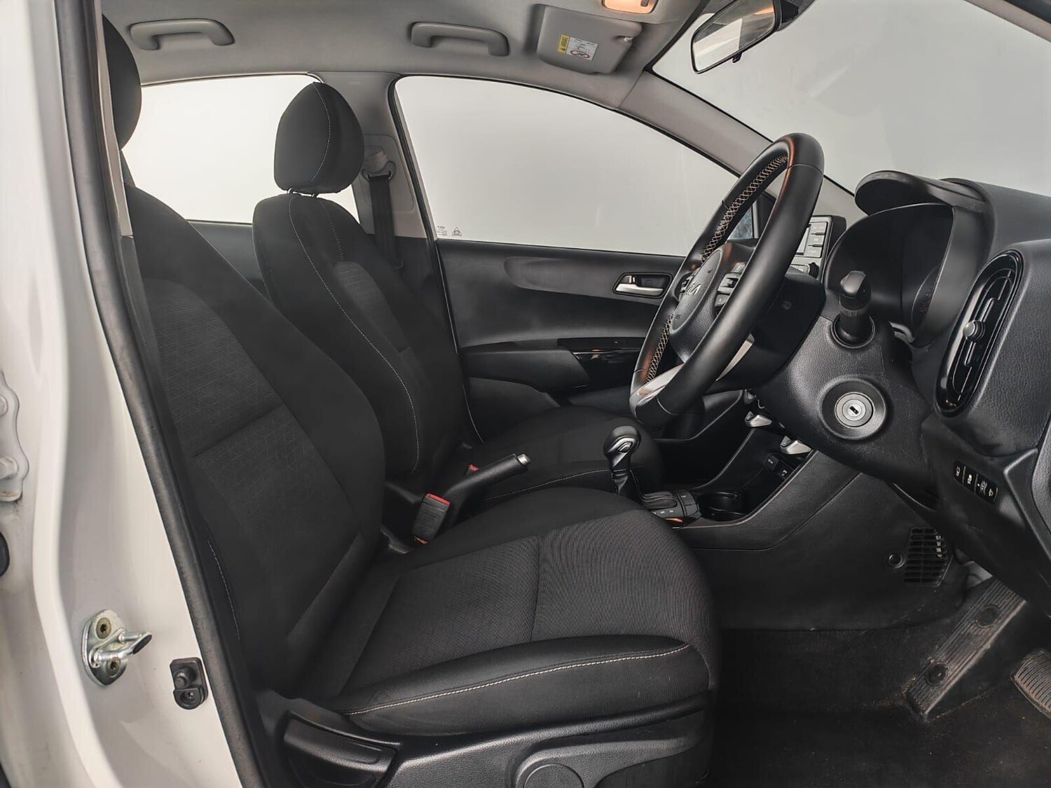 Used Kia Picanto 2023 for sale - 76409567: Photo 10