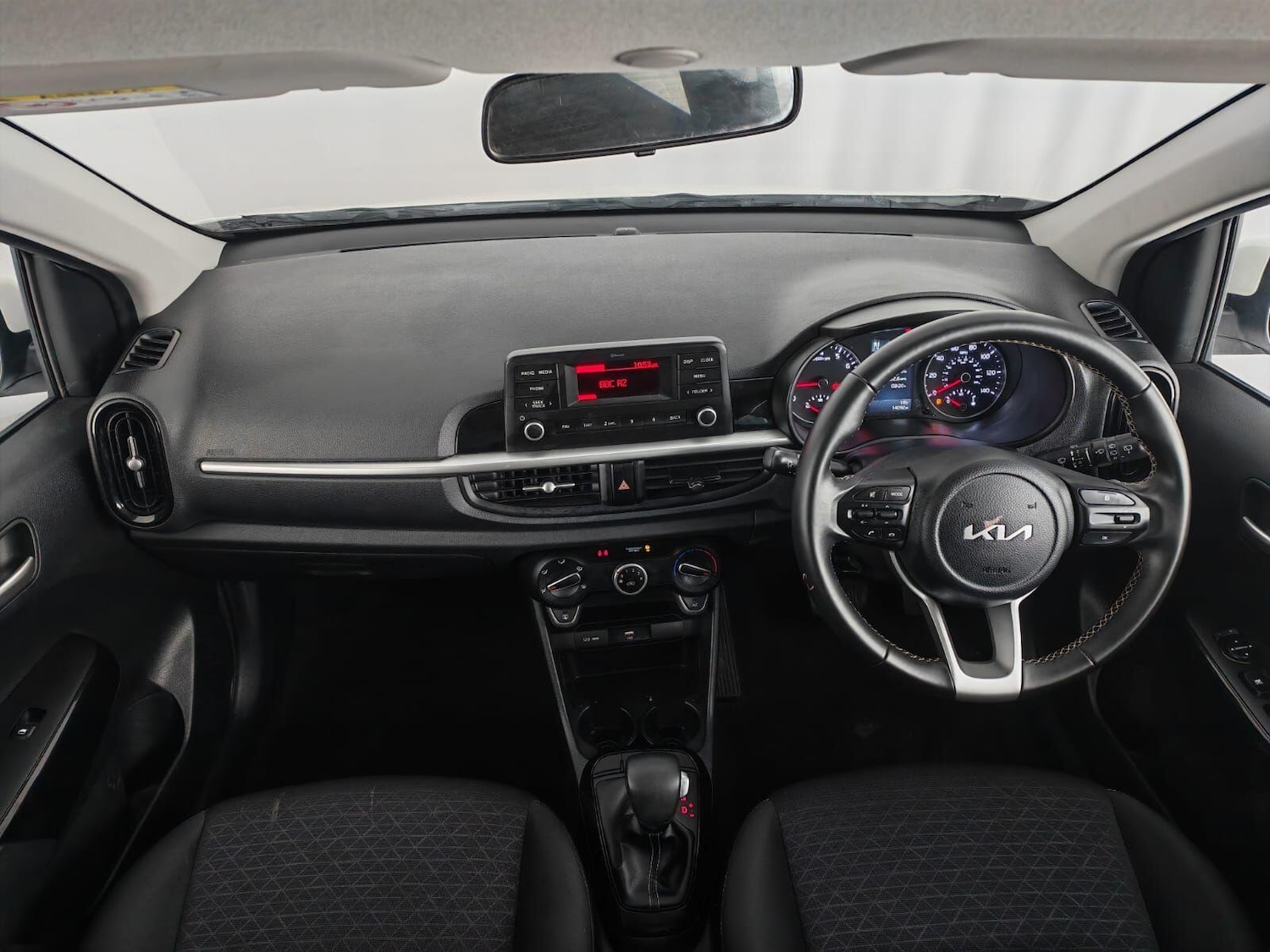 Used Kia Picanto 2023 for sale - 76409567: Photo 8