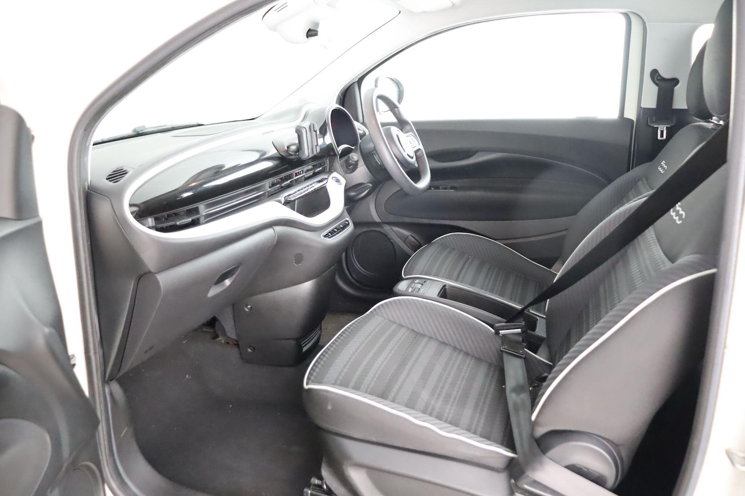 Used Fiat 500 2021 for sale - 77203937: Photo 12