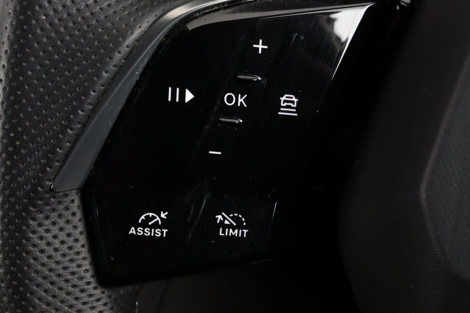 Used Peugeot E-3008 2024 for sale - 77254883: Photo 22