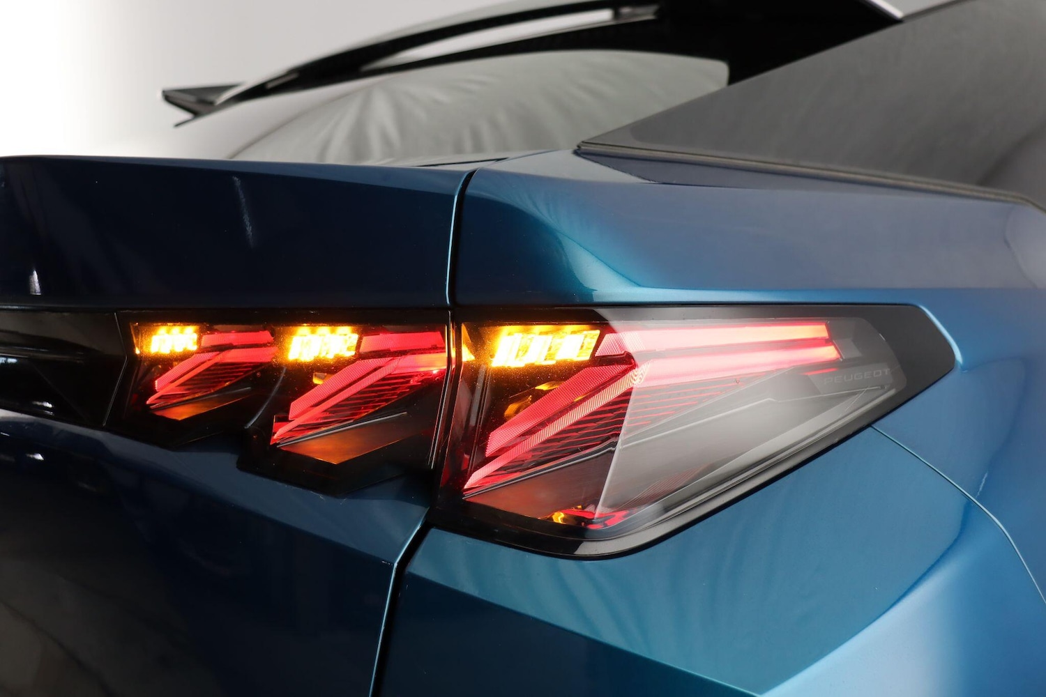 Used Peugeot E-3008 2024 for sale - 77254883: Photo 32