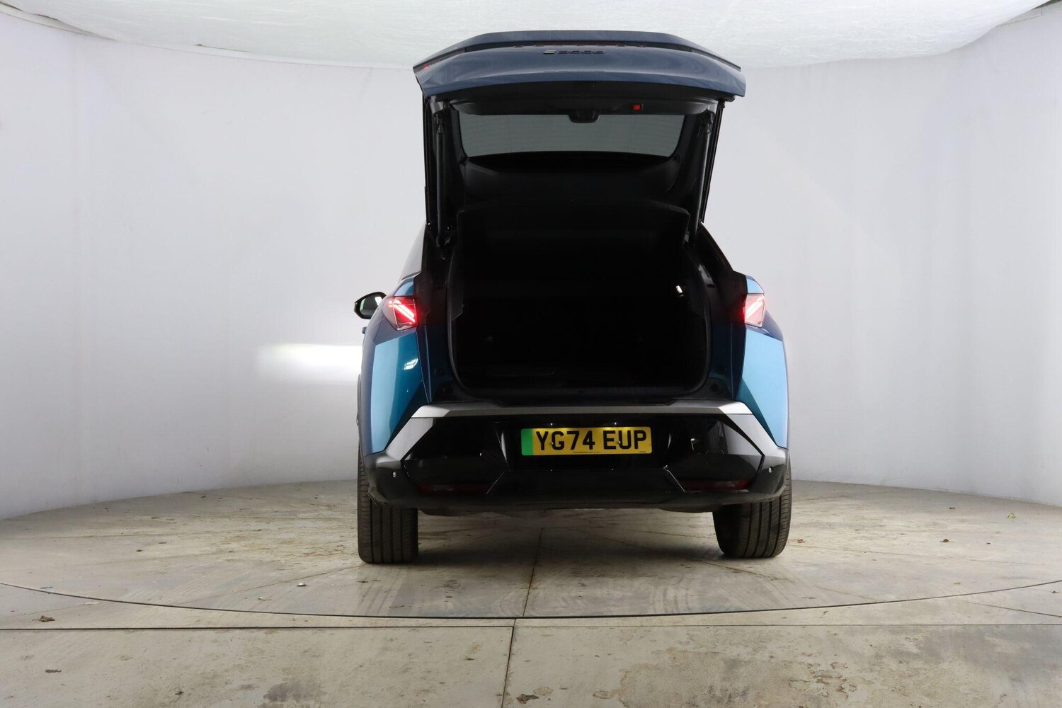 Used Peugeot E-3008 2024 for sale - 77254883: Photo 37