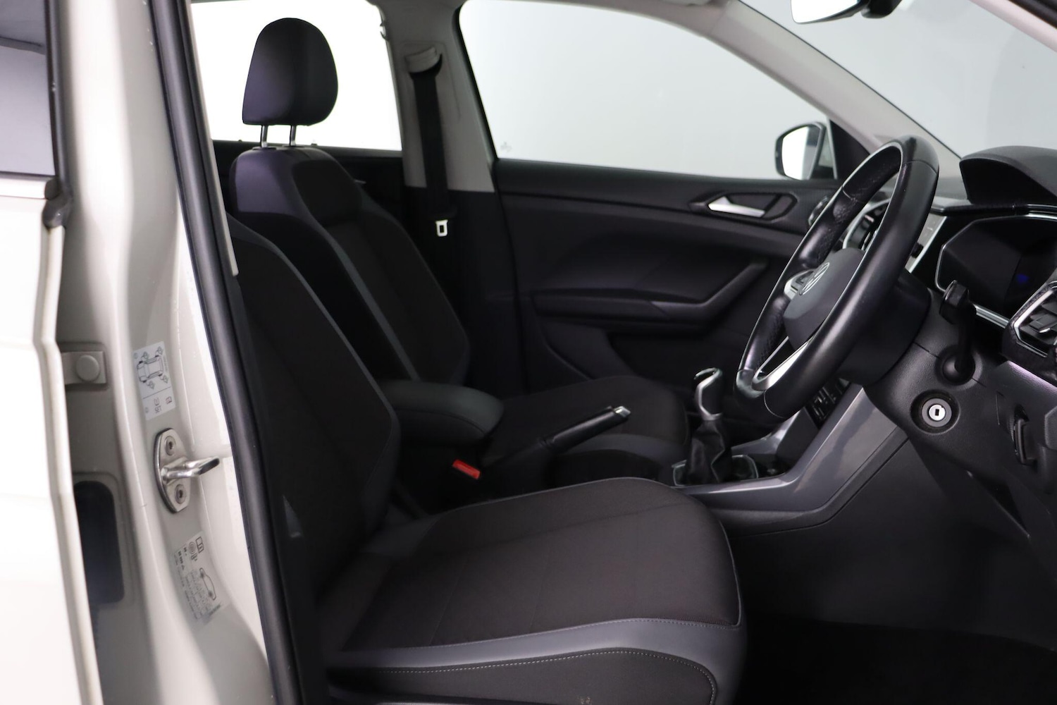 Used Volkswagen T-Cross 2023 for sale - 77599000: Photo 13