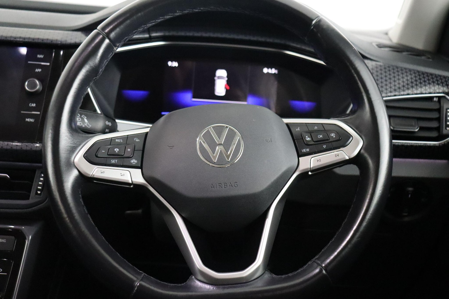 Used Volkswagen T-Cross 2023 for sale - 77599000: Photo 9