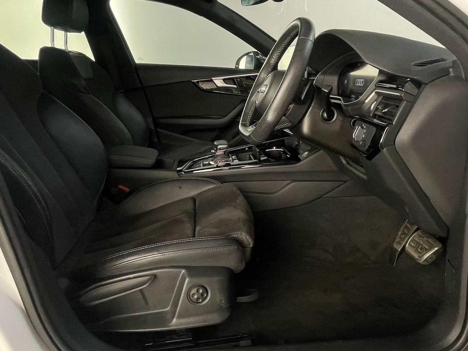 Used Audi A4 2021 for sale - 76152016: Photo 10