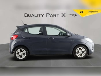 Used Hyundai i10 2023 for sale - 79193991: Photo