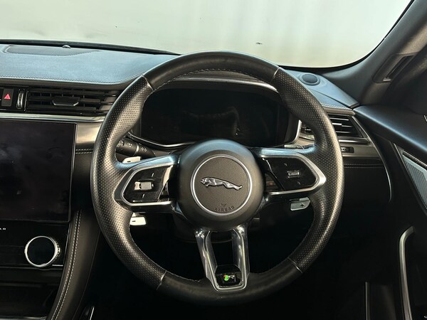Used Jaguar F-Pace 2022 for sale - 75213993: Photo 9