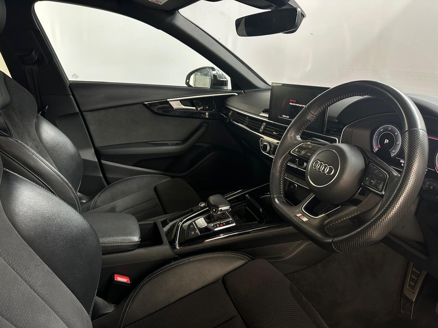 Used Audi A4 2020 for sale - 75696119: Photo 11