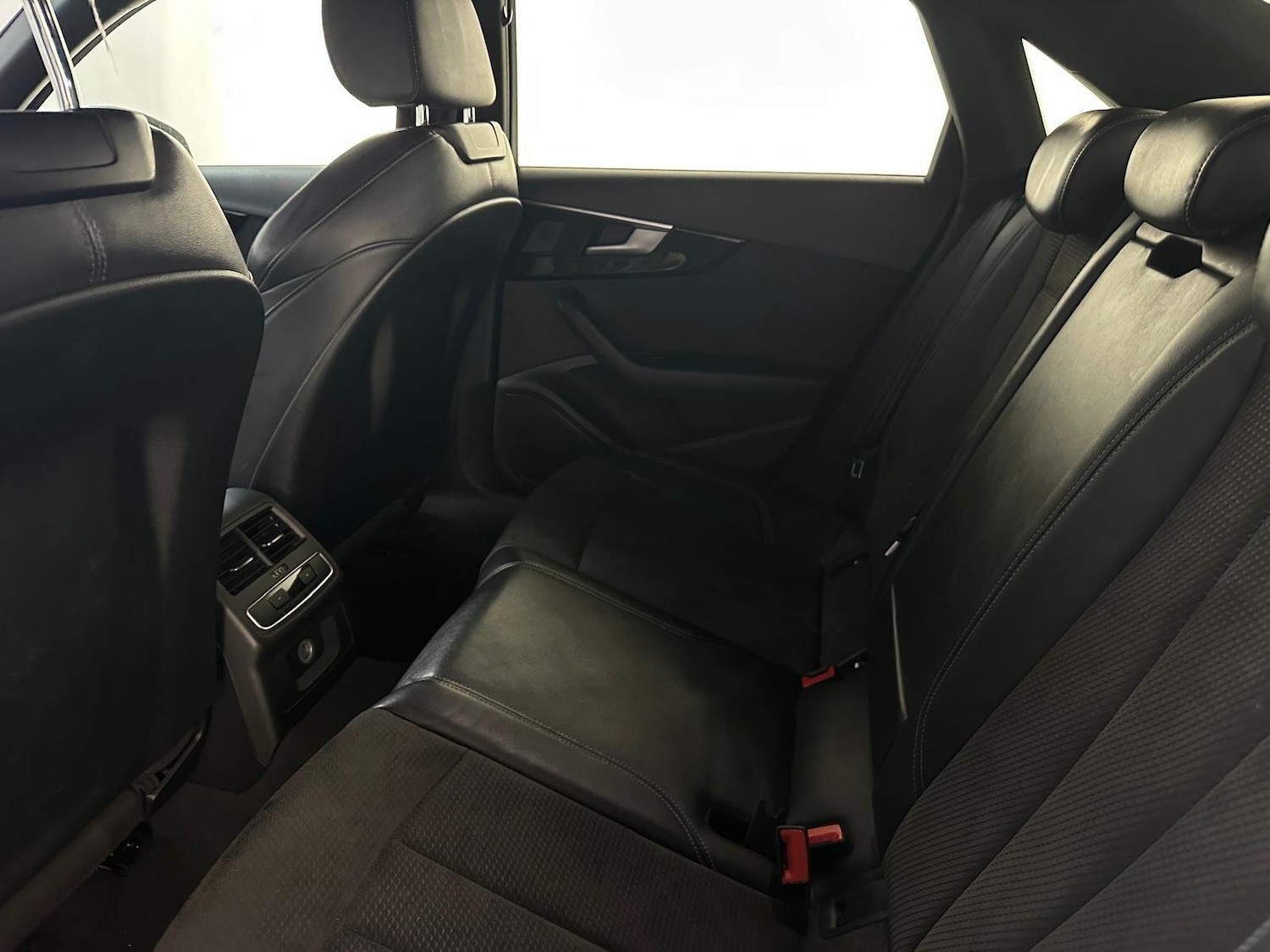 Used Audi A4 2020 for sale - 75696119: Photo 13