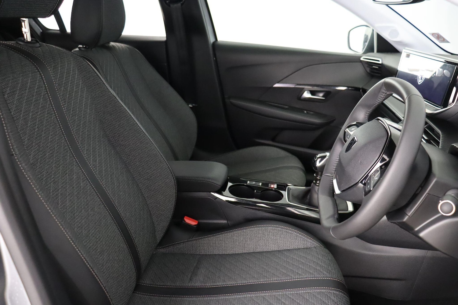 Used Peugeot 208 2024 for sale - 77684261: Photo 13