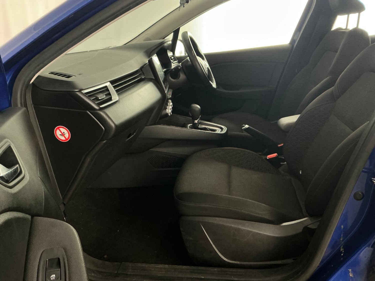 Used Renault Clio 2022 for sale - 76765616: Photo 15