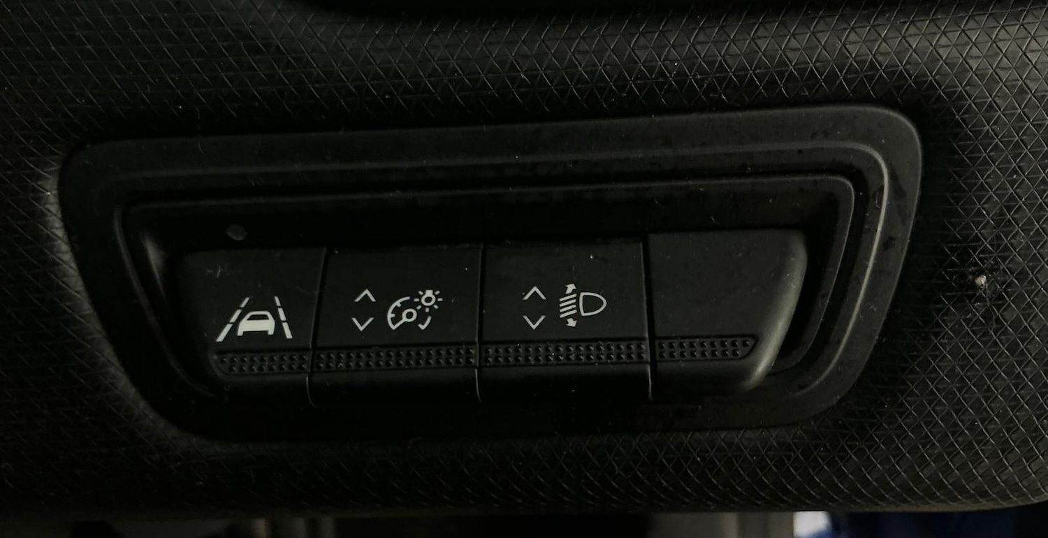 Used Renault Clio 2022 for sale - 76765616: Photo 22