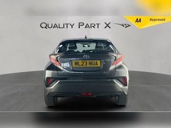 Used Toyota C-HR 2023 for sale - 75927710: Photo