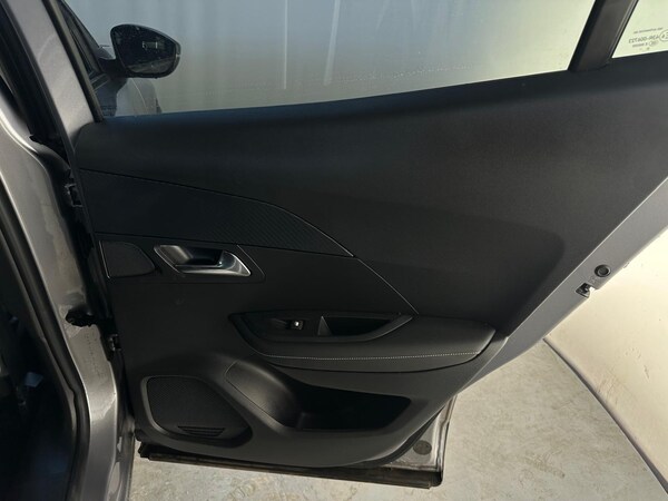 Used Peugeot 2008 2024 for sale - 75001770: Photo 32