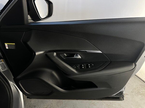 Used Peugeot 2008 2024 for sale - 75001770: Photo 33