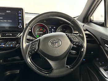 Used Toyota C-HR 2021 for sale - 75578661: Photo