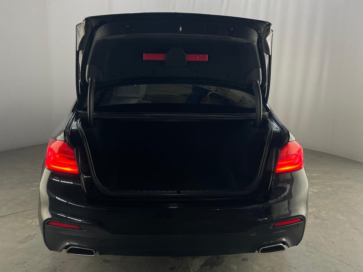 Used BMW 5 Series 2019 for sale - 77305710: Photo 41