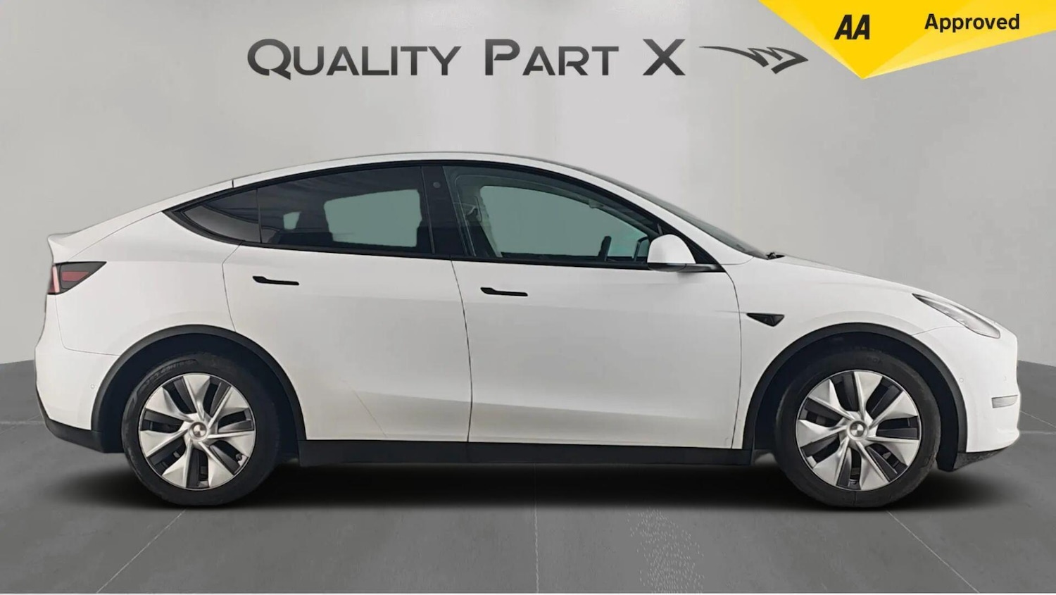 Used Tesla Model Y 2022 for sale - 76398769: Photo 2