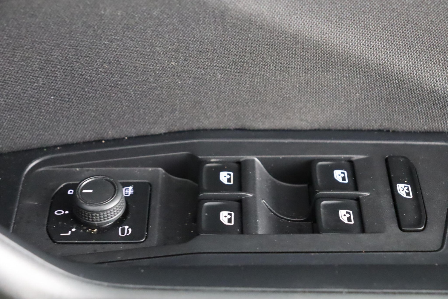 Used Volkswagen T-Roc 2023 for sale - 78020187: Photo 17