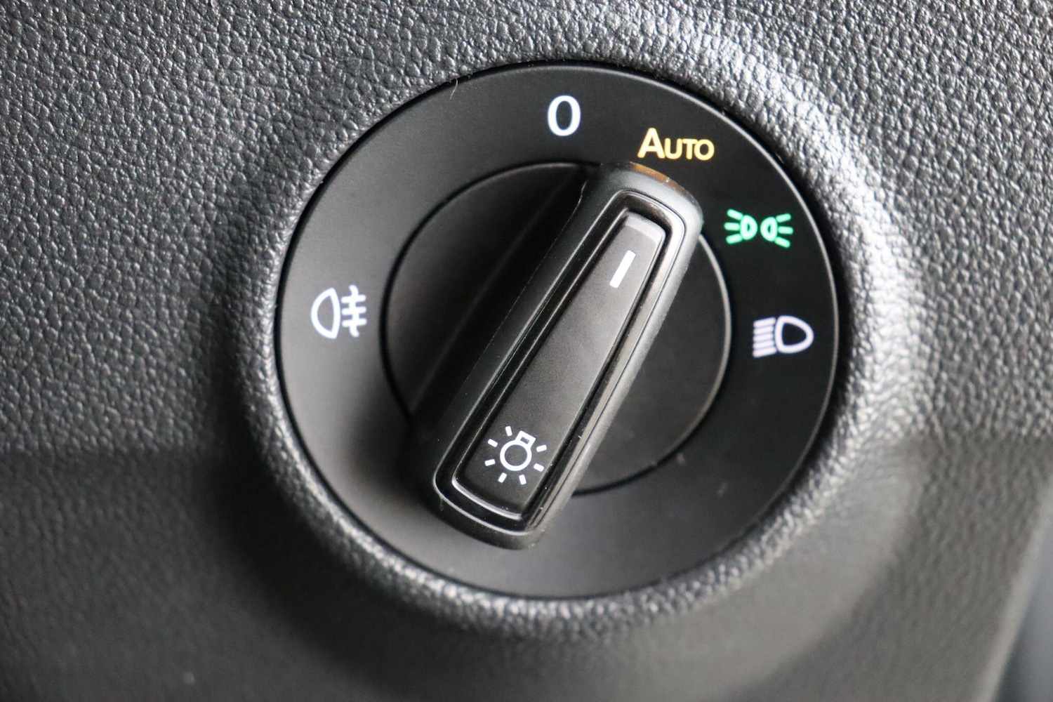 Used Volkswagen T-Roc 2023 for sale - 78020187: Photo 19