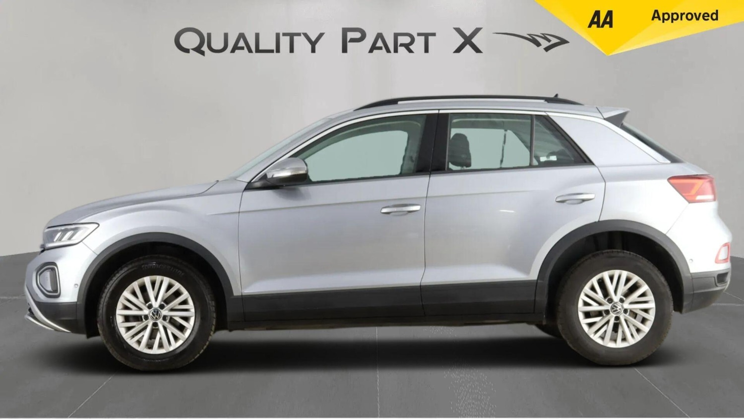 Used Volkswagen T-Roc 2023 for sale - 78020187: Photo 4