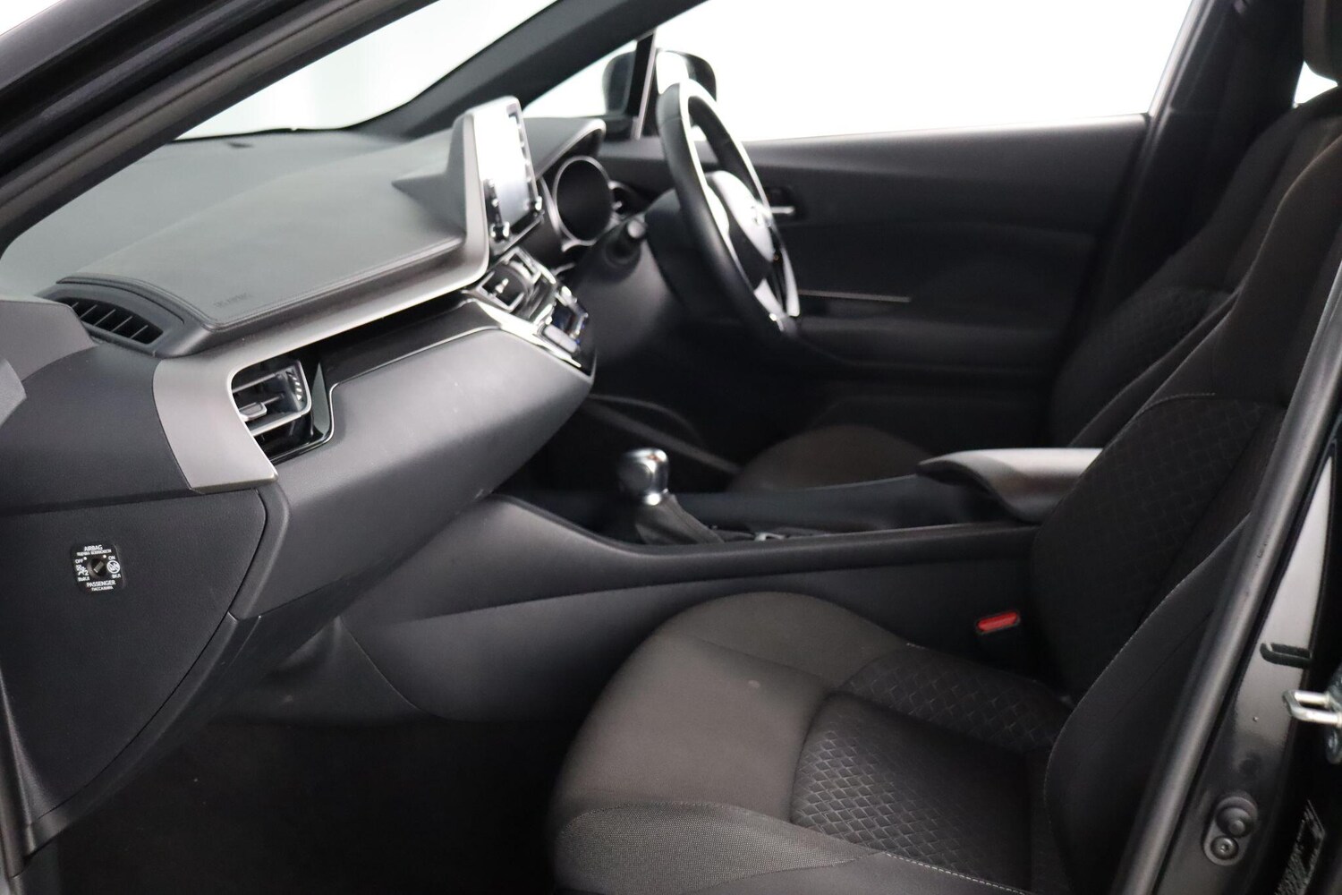 Used Toyota C-HR 2022 for sale - 77109365: Photo 15