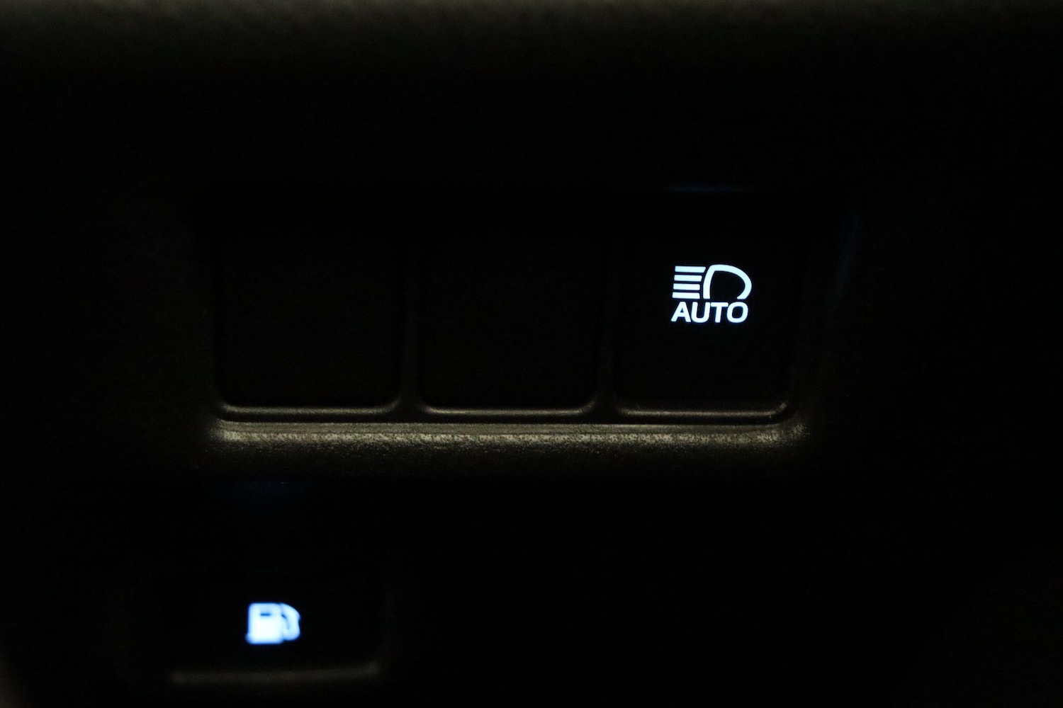 Used Toyota C-HR 2022 for sale - 77109365: Photo 20